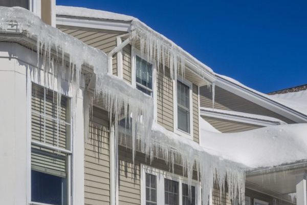 What to do if you have an ice dam | Forest Insurance